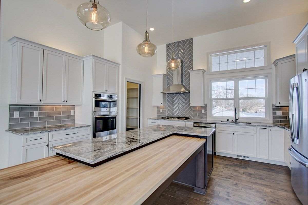Perthel Homes, Inc. por Perthel Homes, Inc. en Milwaukee-Waukesha Wisconsin
