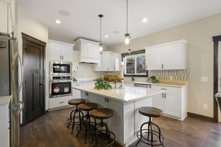 Doolin Heights por Eternity Homes en Minneapolis-St. Paul Minnesota