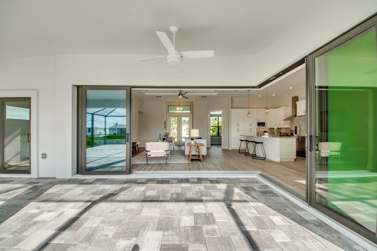 casa en Ramos Builders, Inc. por Ramos Builders, Inc.