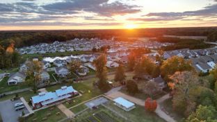 Westwood Gardens At Chickahominy Falls por Cornerstone Homes en Richmond-Petersburg Virginia