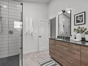 Crown Hill por Mirra Homes, LLC en Seattle-Bellevue Washington