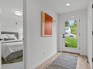 Crown Hill por Mirra Homes, LLC en Seattle-Bellevue Washington