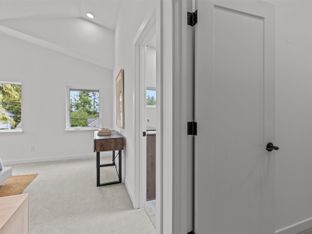 Crown Hill por Mirra Homes, LLC en Seattle-Bellevue Washington