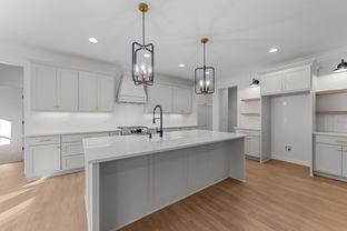 Royalty Homes Inc. por Royalty Homes Inc. en Raleigh-Durham-Chapel Hill North Carolina