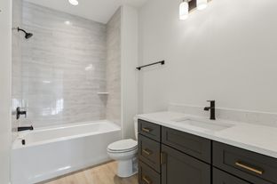 The Reserve At Seven Points por Frank Batson Homes en Nashville Tennessee