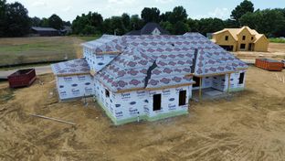 Arlingtonshepherd’s Ridge Now Available! por D&D Custom Homes en Memphis Tennessee