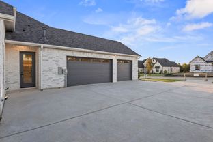 Bel Grand Estates por Ashlyn Homes, Inc en Fort Worth Texas