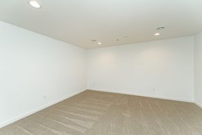 1085 Century Village LN NE (Plan Unknown)