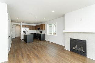 The Village Townhomes por R Fleming Construction en Rochester Minnesota