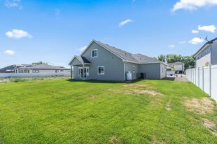 Mustang Estates por Titan Homes LLC en Richland Washington