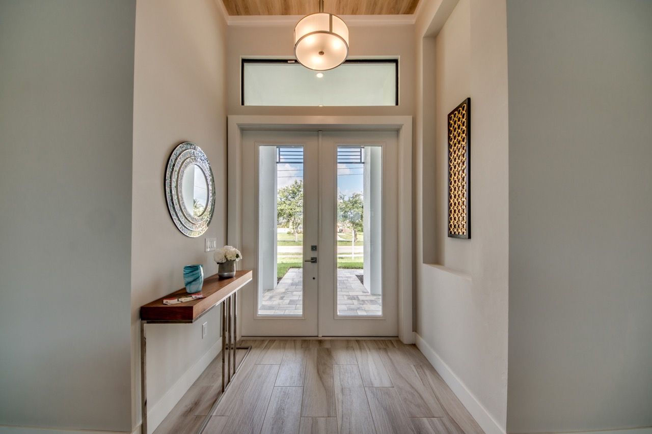 casa en Ramos Builders, Inc. por Ramos Builders, Inc.