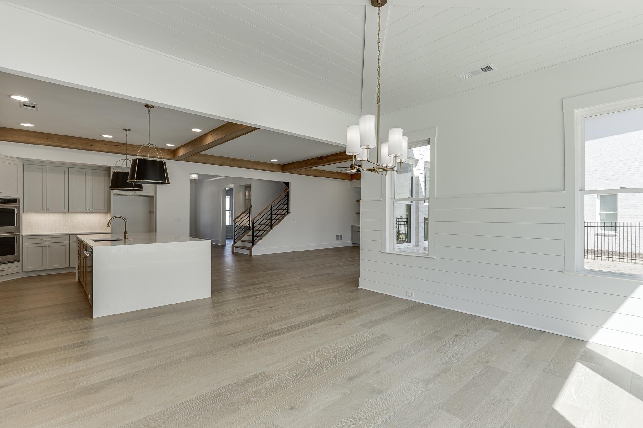 The Oaksbelmont por Nash Properties, Inc. en Atlanta Georgia