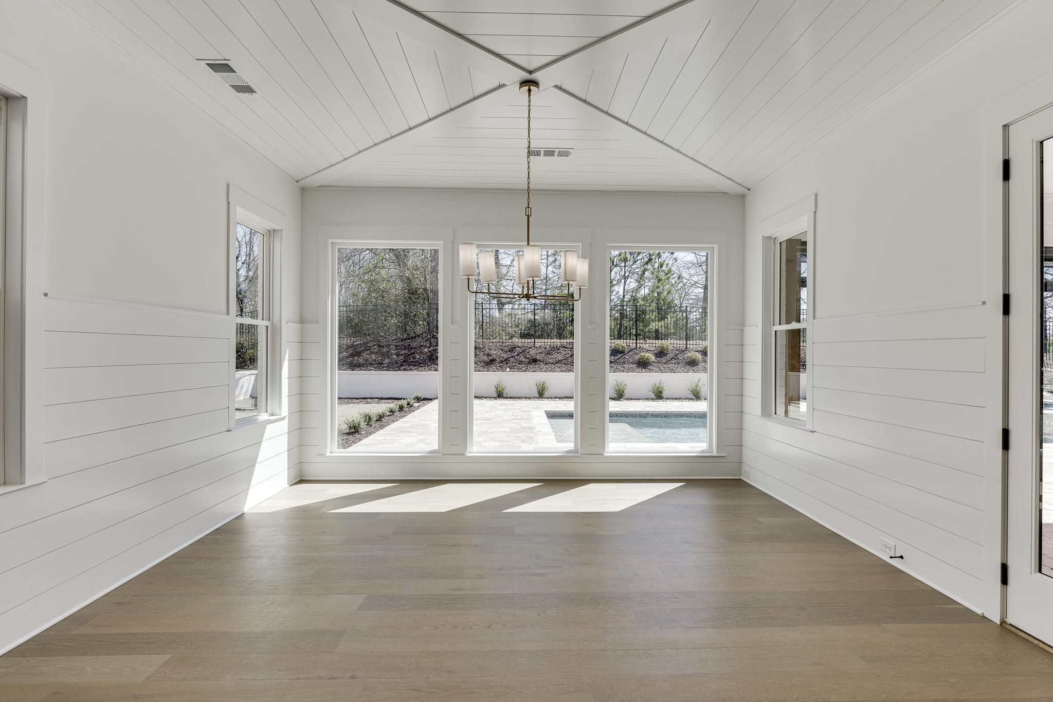 The Oaksbelmont por Nash Properties, Inc. en Atlanta Georgia