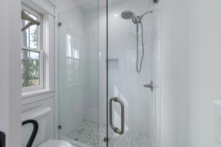 Front Light Building Company por Front Light Building Company en Hilton Head South Carolina