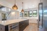 casa en Front Light Building Company por Front Light Building Company