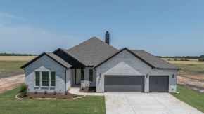 Estates At Baker Park - Sherman, TX