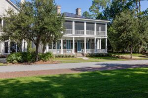casa en Front Light Building Company por Front Light Building Company