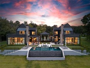 28th At Brookwood por Kinglett Homes en Atlanta Georgia