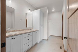 2553 Meyer Way Depere Isabelle - Breezy Meadows: Menasha, Wisconsin - Van’s Realty & Construction