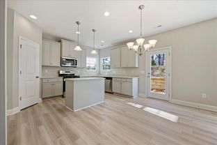 Williard Place por Windsor Homes en Greensboro-Winston-Salem-High Point North Carolina