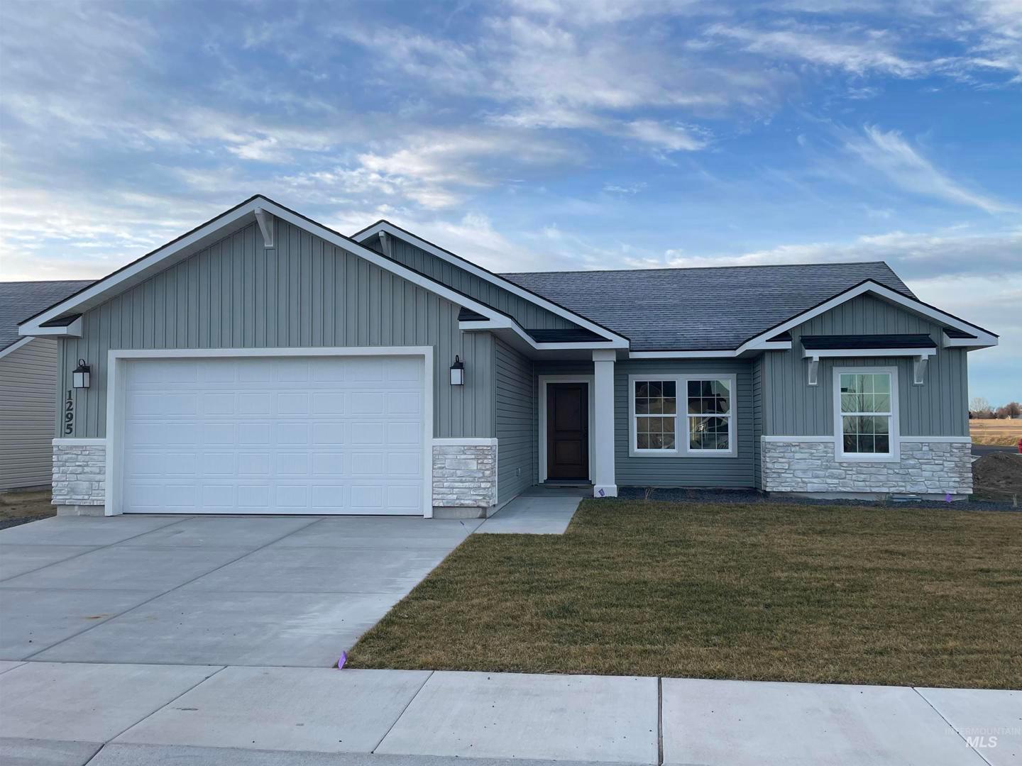1295 Starlight Loop Twin Falls. Twin Falls, ID 83301