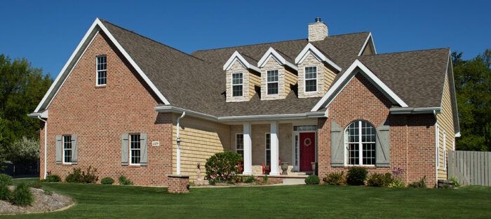 casa en Perret Homes Inc. por Perret Homes Inc.