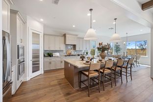 New Hin Lodi, CA por FCB Homes en Stockton-Lodi California