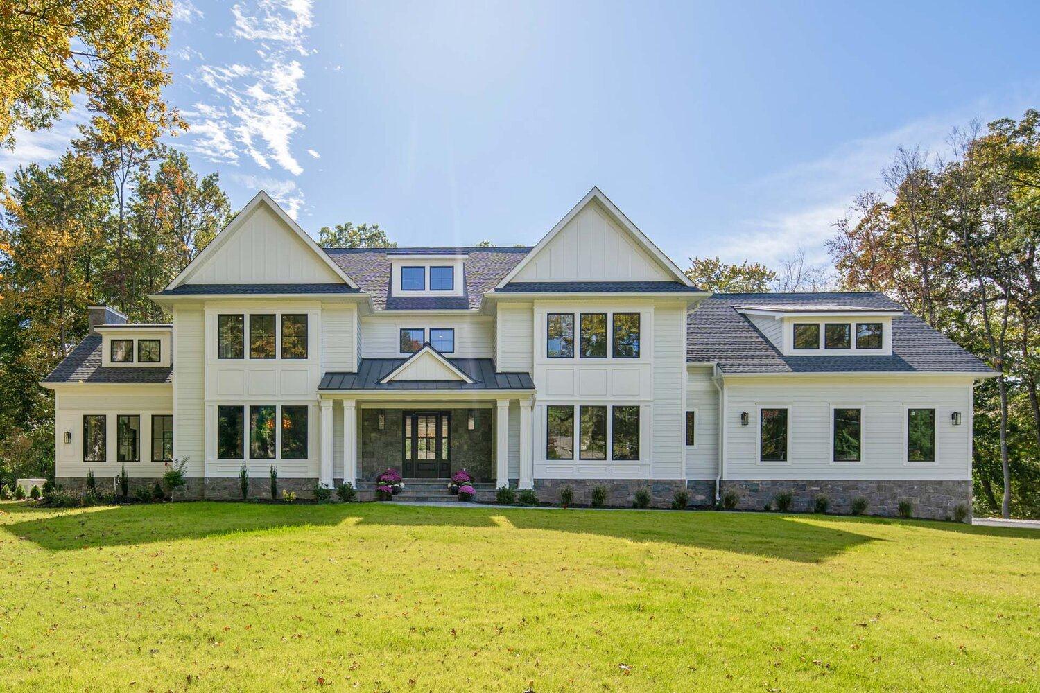 casa en Benchmark Builders por Benchmark Builders