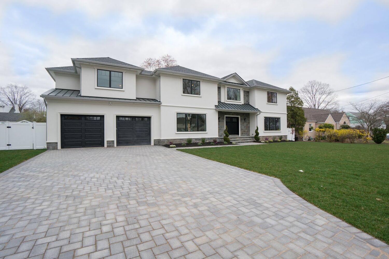 casa en Benchmark Builders por Benchmark Builders