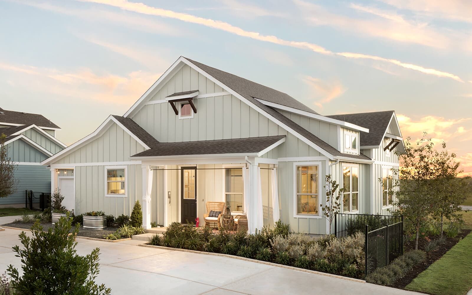 casa en Urban Courtyard Homes at Easton Park por Brookfield Residential