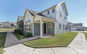 Villas Collection at Kissing Tree - San Marcos, TX