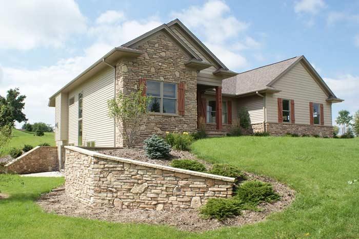 casa en B & H Builders, LLC por B & H Builders