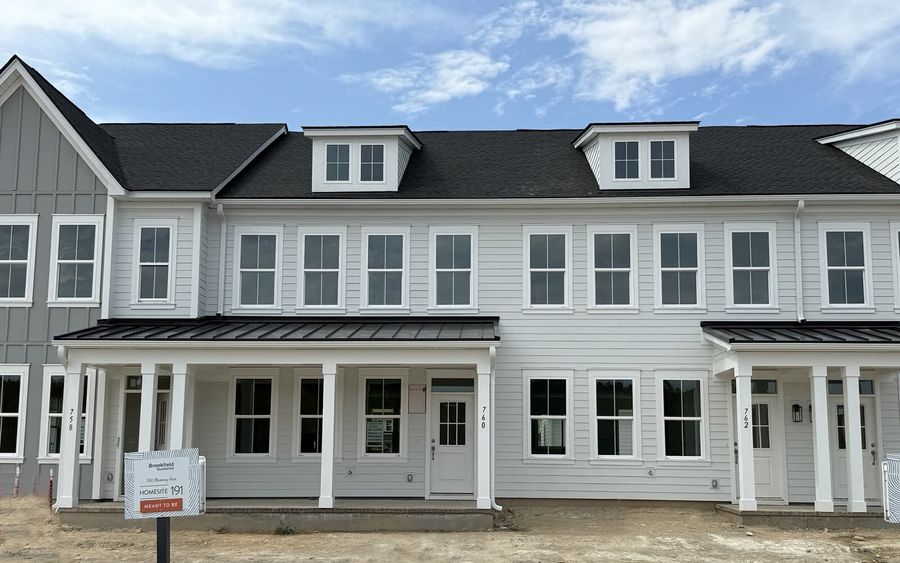 760 Blueway Avenue. Summerville, SC 29486