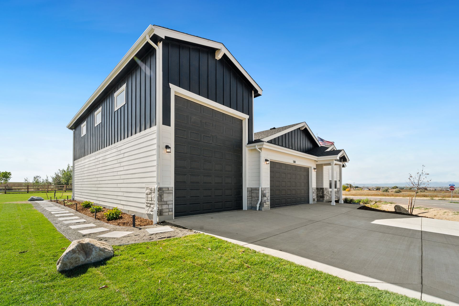 Hudson Model Home Somerset - RV Garage