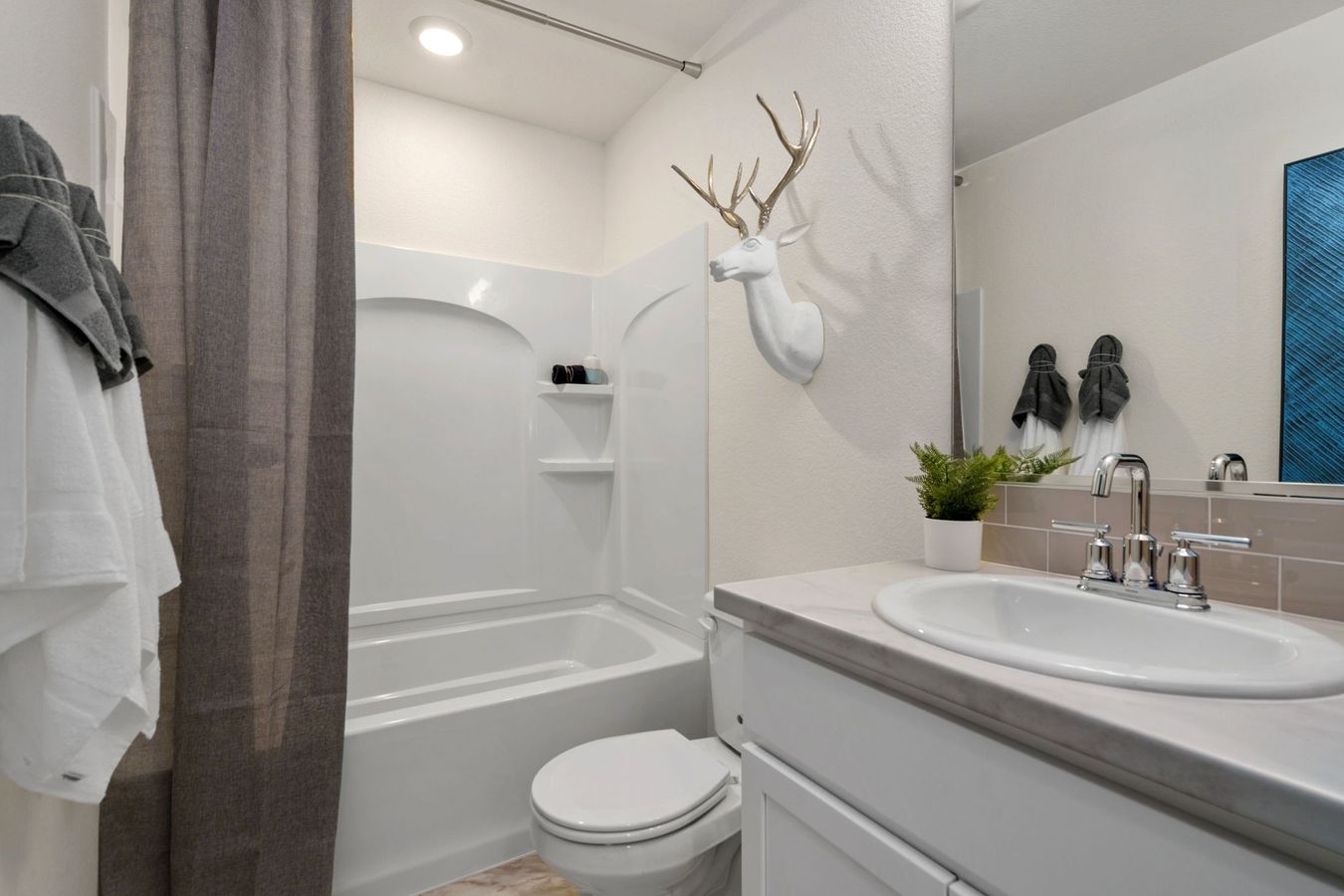 Lindon-Bathroom 2