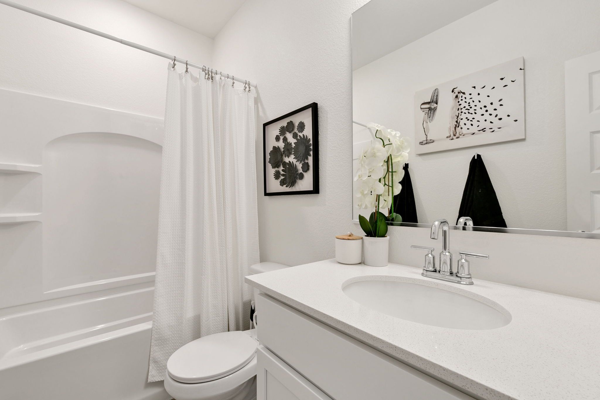 503-Bristol Model-Bathroom 2
