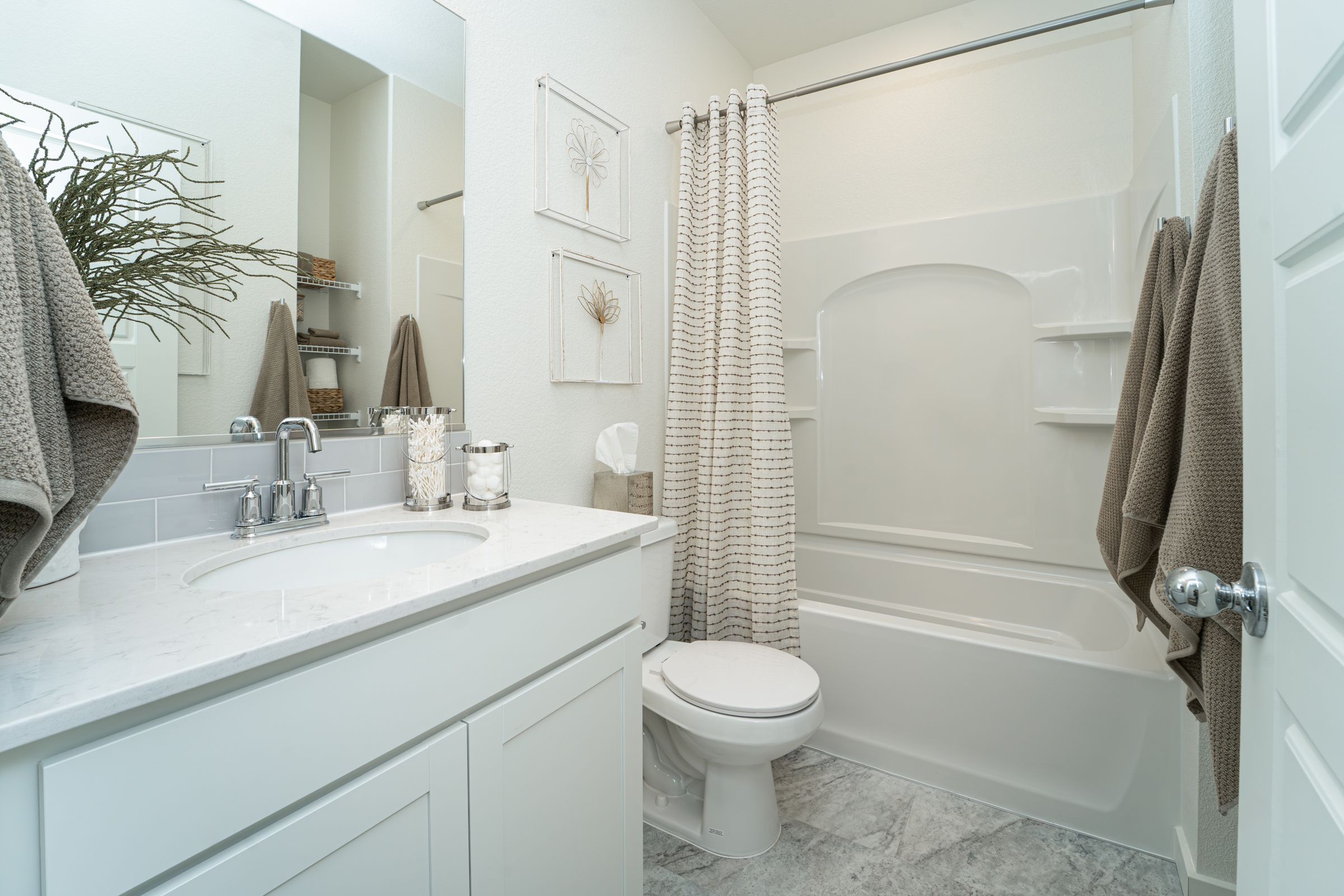 Holly-Model-Bathroom 2
