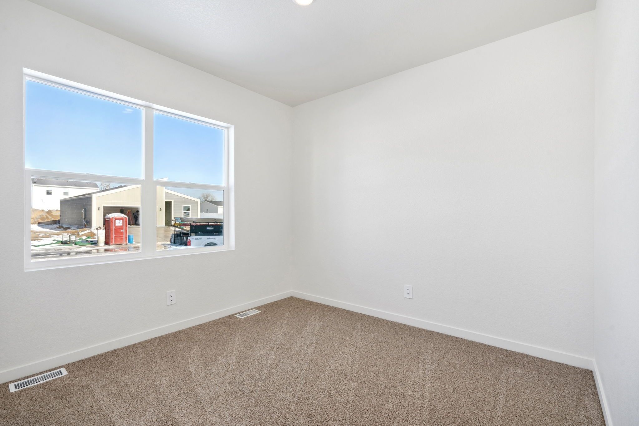 Stratton-Model-Bedroom 2
