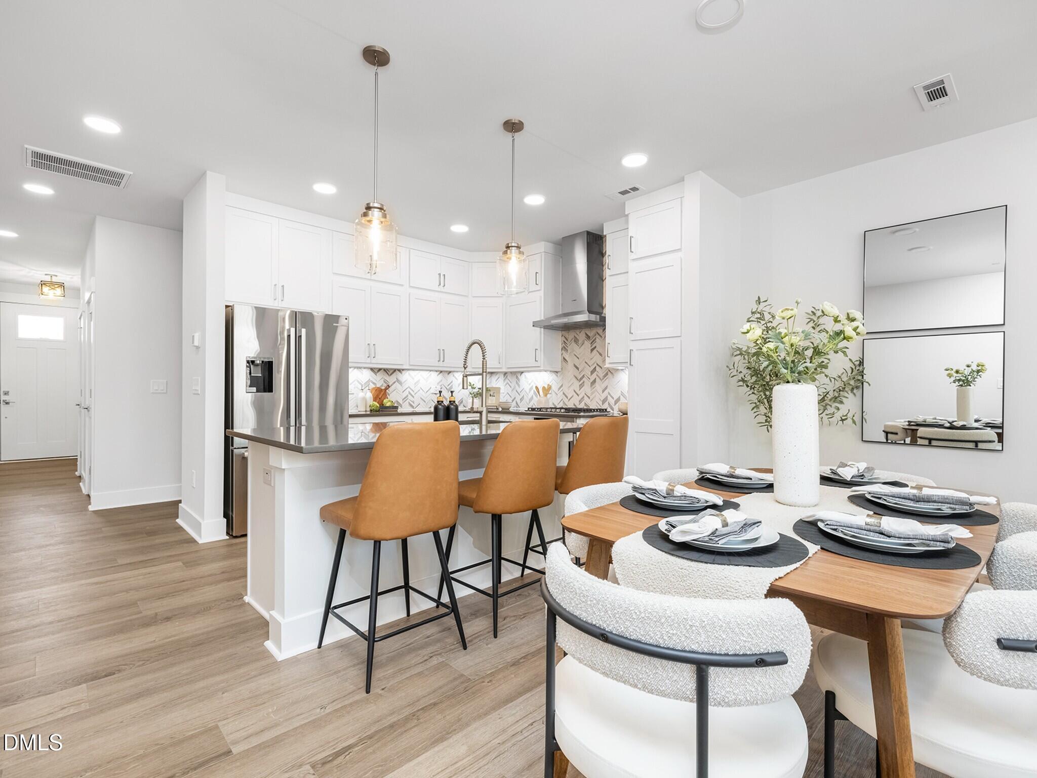 626 Cable Court (626 Cable Court)