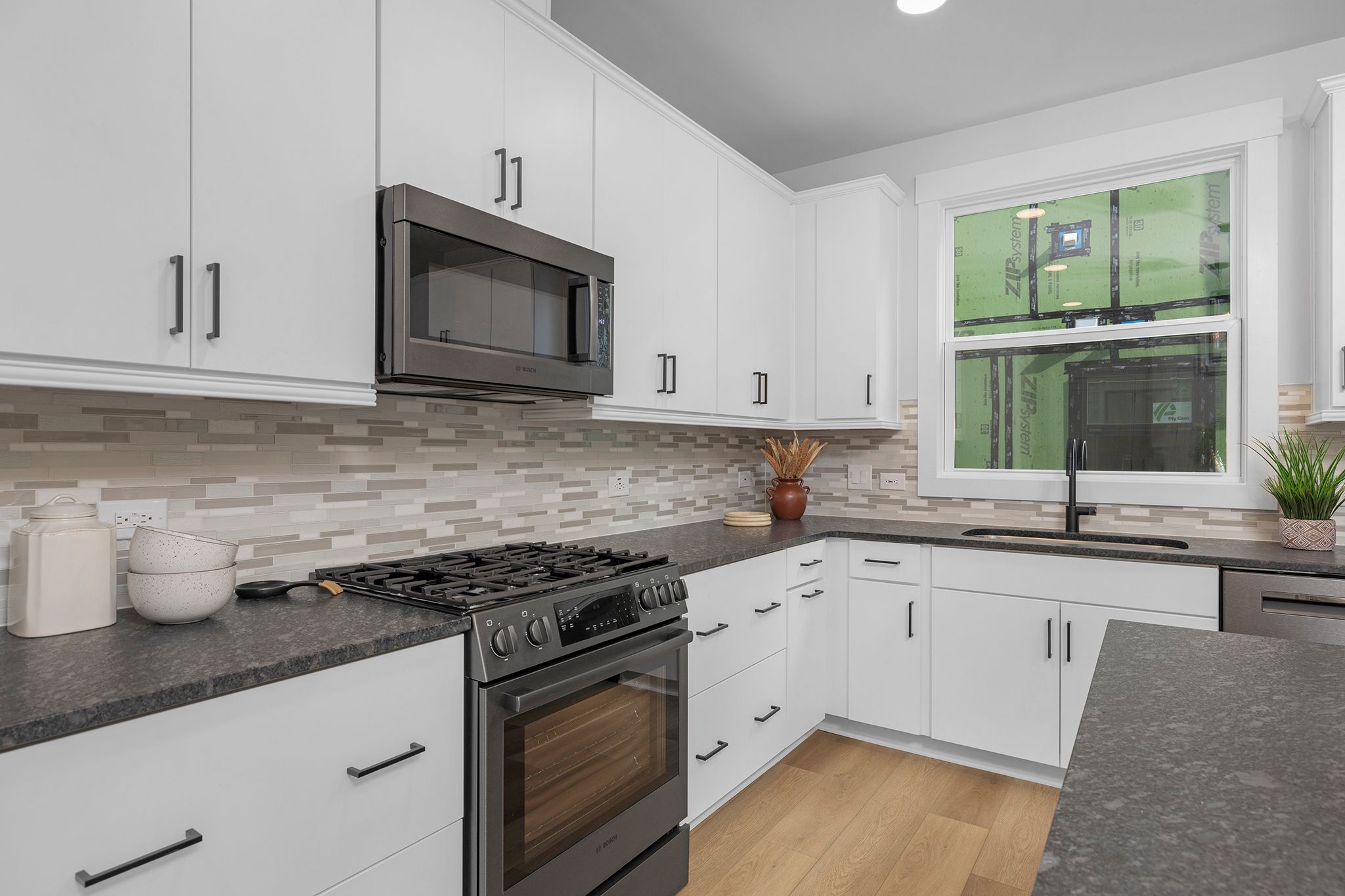 Pomona End Unit - Kitchen