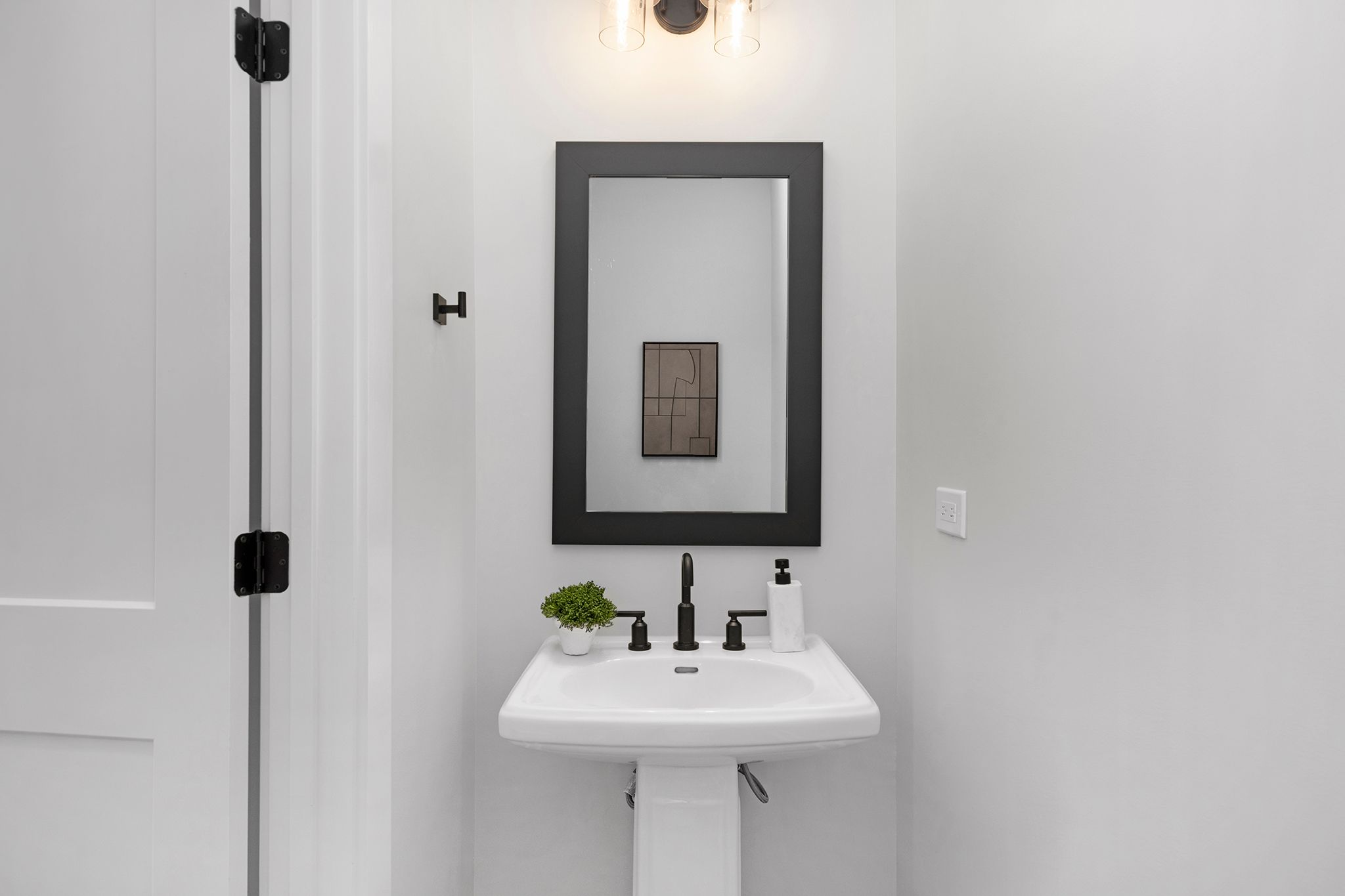 Pomona End Unit - Powder Room