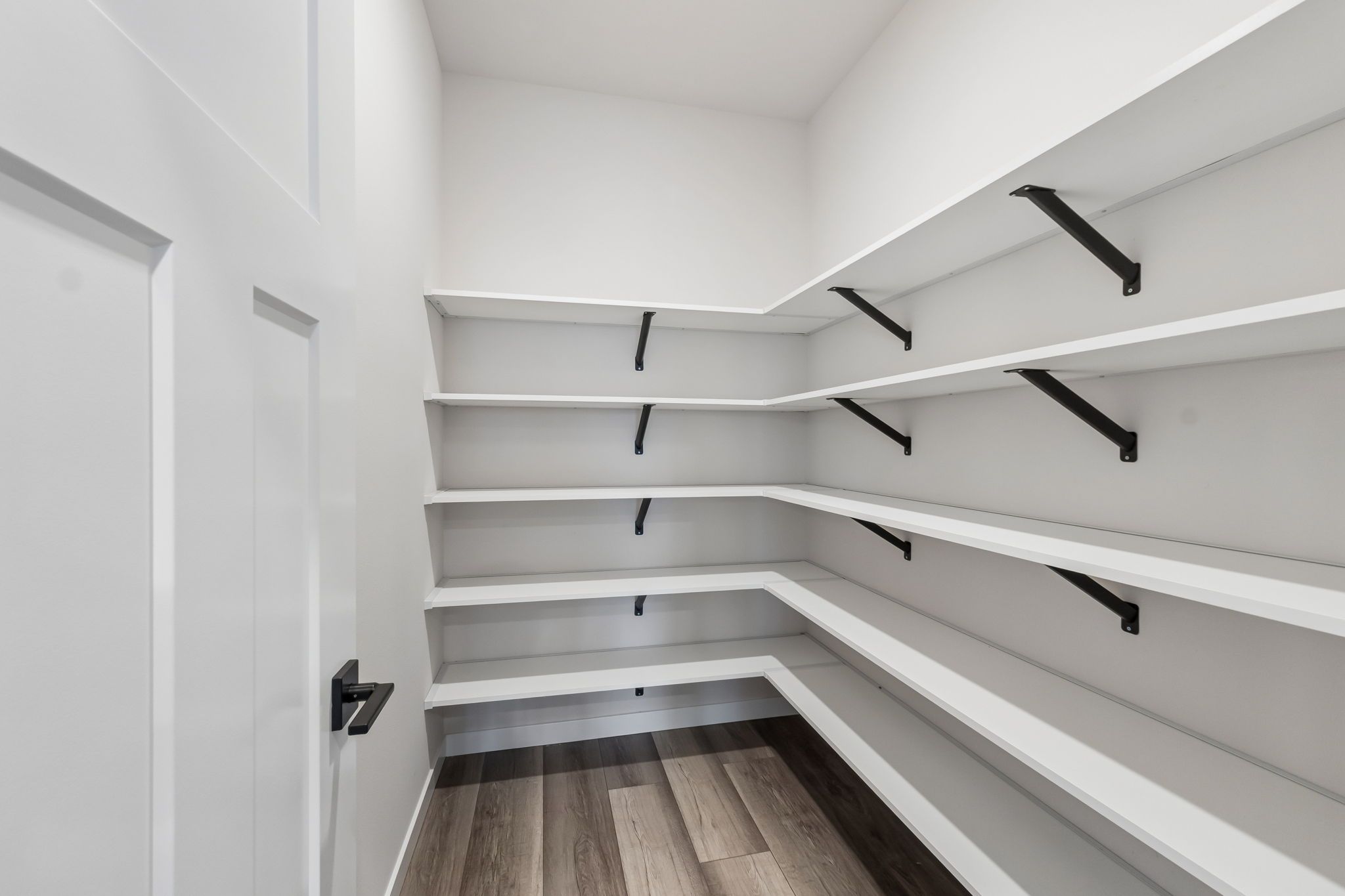 Walk-in Pantry
