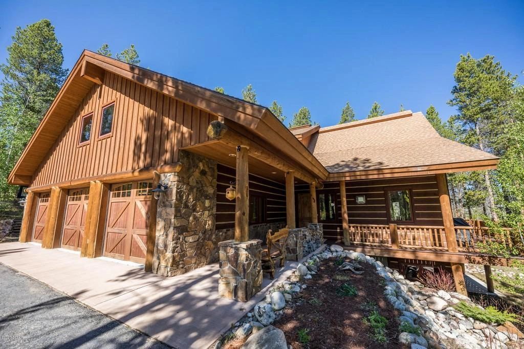 casa en Basecamp Builders Inc. por Base Camp Builders