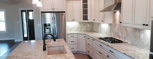 Valenti Construction por Valenti Construction en Gary Indiana