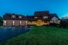 casa en Fleming Lake Drive por Robin Cook & Co