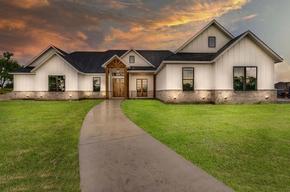 Greatwood Custom Homes - Corsicana, TX