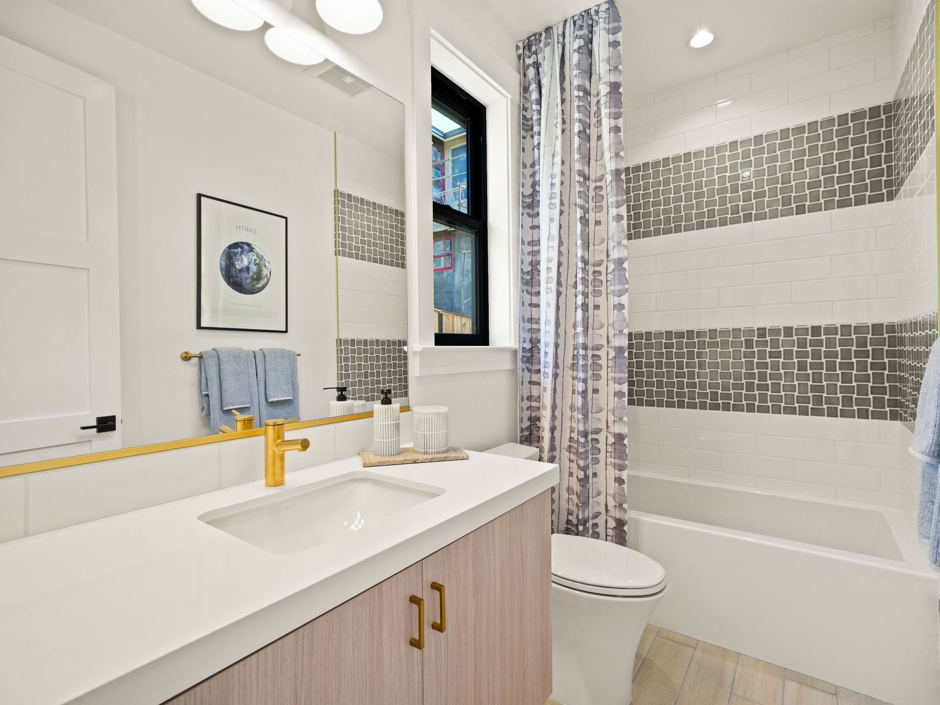 Legacy model home