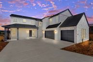 Canyon Creek por Fieldstone Communities LLC en Sacramento California