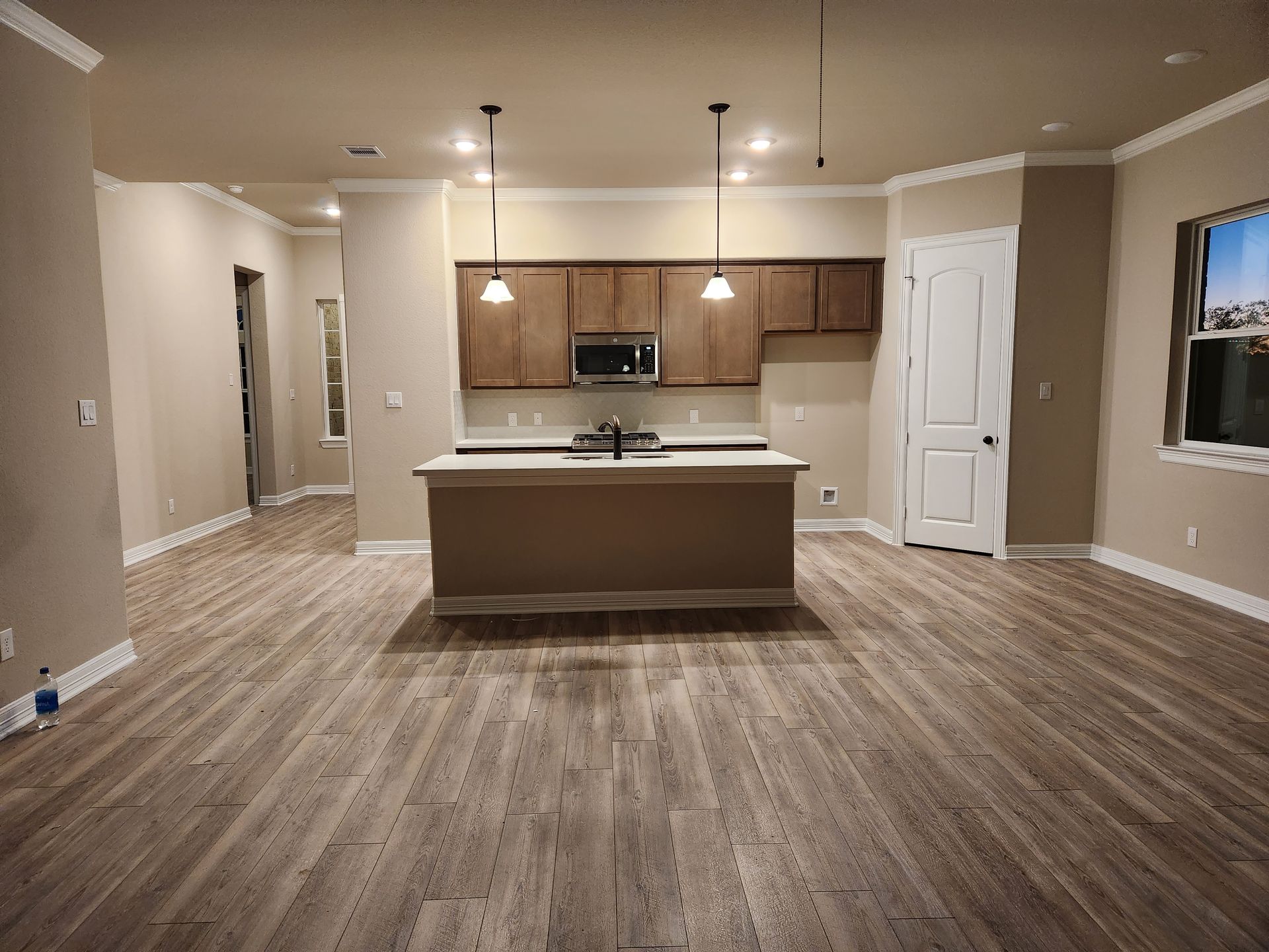 Island with sink & room for 3-4 counter stools