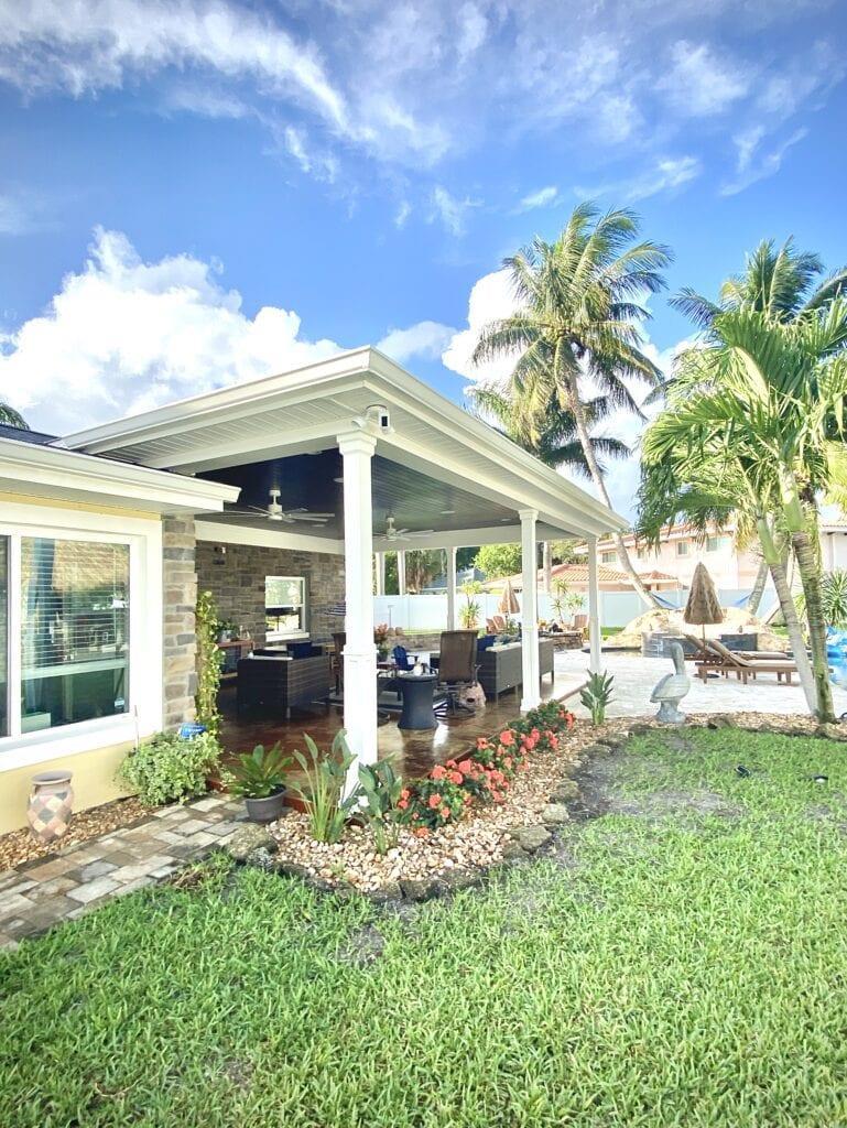 casa en Beau Monde Builders por Beau Monde Builders